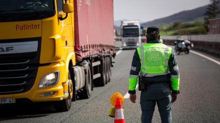 Un Guardia Civil de tráfico
