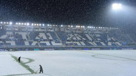 Aspecto que presentaba el Gewiss Stadium de Bérgamo minutos antes del inicio programado para el partido