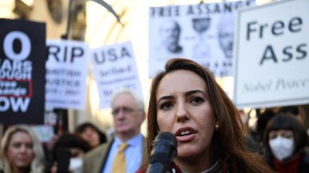 Stella Moris, novia de Assange, en sus declaraciones ante los medios