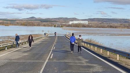 Carretera cortada entre Ribaforada y Fustiñana