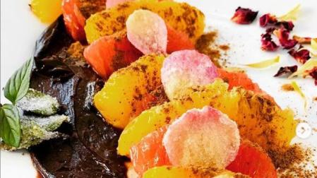 Petalos de rosa cristalizados en una receta de Innoflower
