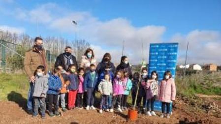 La celebración ha contado con la participación de los alumnos del colegio San Francisco Javier