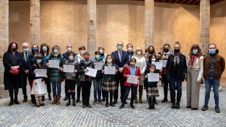El Ayuntamiento premia a cinco centros escolares por sus proyectos innovadores de aprendizaje-servicio