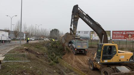 Imagen de los trabajos que se están desarrollando en el tramo de Tudela, frente a Eroski