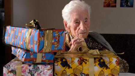 Dora Orzanco Aranguren, nacida en Valtierra y afincada en Sangüesa, cumple 103 años el 6 de enero de 2022