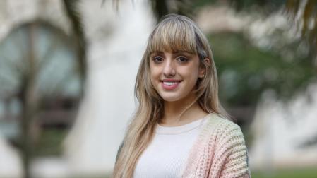 María Azcona Sangüesa en el campus de la UPNA