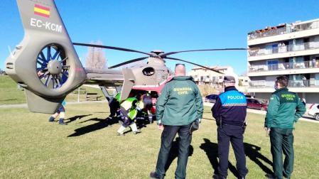 Traslado en helicóptero de la niña
