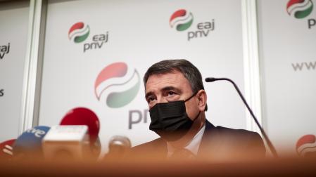 Aitor Esteban (PNV) en su visita a Pamplona
