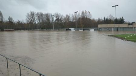 Estado del campo de fútbol de San Jorge tras las riadas