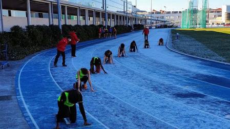 Imagen de la pista de Larrabide en una prueba de niñas de los Juegos Deportivos, el pasado sábado