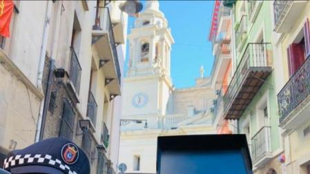 La Policía Municipal de Pamplona atiende seis requerimientos por molestias y una pelea en la vía pública