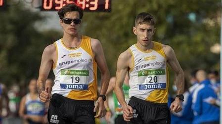 Daniel Ballesteros (izda.), junto al madrileño Álvaro López, en Lepe