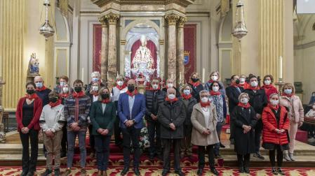 Los vecinos de las calles del Casco Antiguo de Pamplona, reconocidos con sus pañuelos de San Fermín