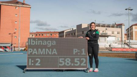 Nerea Ibinaga, con el registro que consiguió ayer por la mañana en Larrabide