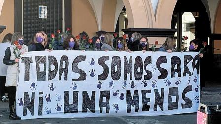 Homenaje a Sara Pina en Cortes