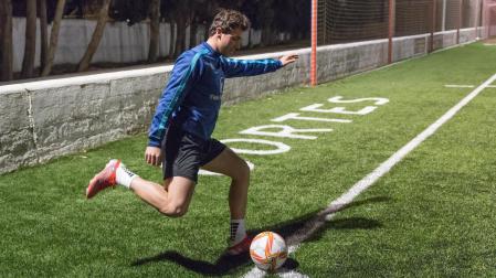 Dani Salas anotó un gol olímpico al Subiza el pasado fin de semana