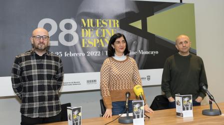 De izquierda a derecha, Julio Mazarico Soria, Merche Añón Montón y Luiz Alegre Saz