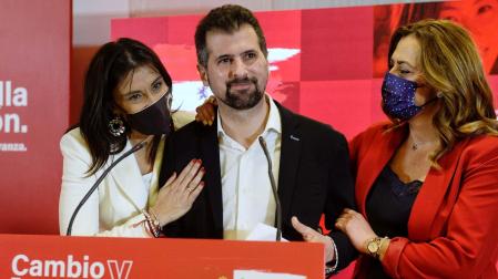 El candidato socialista a la presidencia de la Junta de Castilla y León, Luis Tudanca, durante su comparecencia en la sede del PSOE en Valladolid