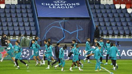 Entrenamiento de los jugadores del Real Madrid en el Parque de los Príncipes un día antes del choque contra el PSG en Champions