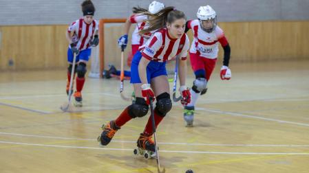 Imagen del partido celebrado el domingo en las instalaciones de la UDC Rochapea entre el equipo ‘D’ de la Rochapea y el de AD Tudela en categoría infantil mixta