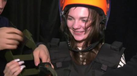 Estudiantes de Kharkiv recibiendo clases de guerra