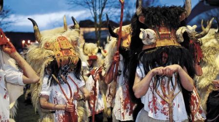 Los momotxorros, personajes mitológicos del carnaval de Alsasua saldrán de nuevo a la calle
