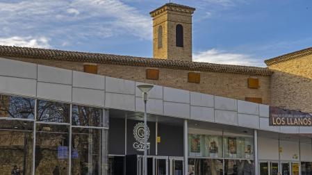 El espacio cultural Los Llanos de Estella, antiguo San Benito y sede del bar-cafetería y de los cines