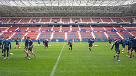 Osasuna completó la última sesión de entrenamiento en El Sadar