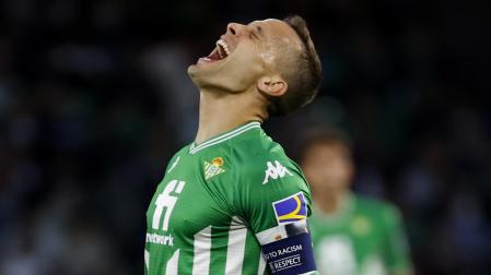 El centrocampista del Betis, Sergio Canales, durante el encuentro