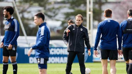 Arrasate, en un entrenamiento esta semana en Tajonar