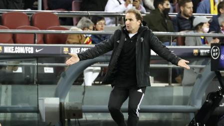 El entrenador de Osasuna, Jagoba Arrasate, en el Camp Nou