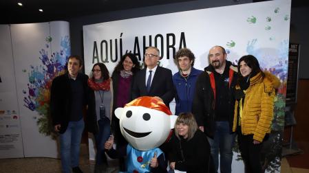 Asistentes a la proyección de la película ‘Aquí y ahora, vida’ en Pamplona.