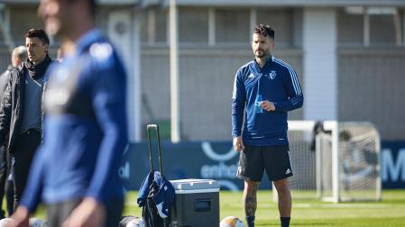 Rubén García, en el campo de entrenamiento de Tajonar