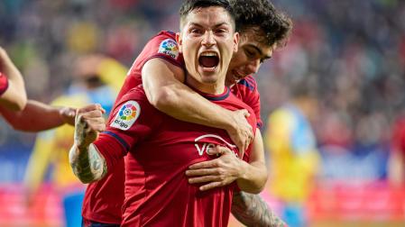 Chimy Ávila celebra con euforia el primer gol del partido