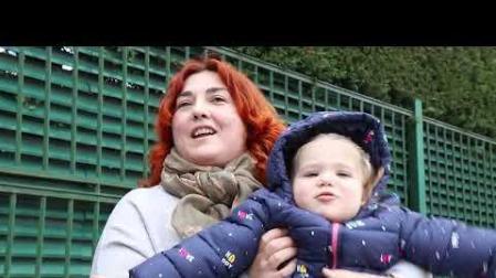 Miriam estaba embarazada de 8 meses cuando se contagió de covid. El 18 de marzo de 2020 dio a luz por cesárea e inmediatamente ingresó en la UCI cuatro semanas. Conoció a su hija por una foto.
