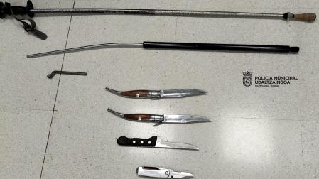 Armas incautadas en un establecimiento hostelero de Pamplona