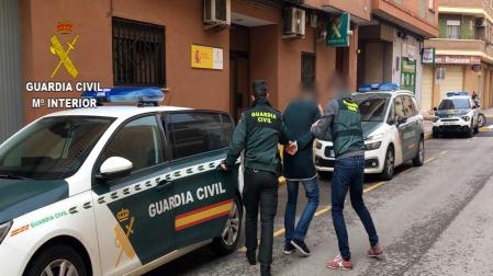 La operación ha sido llevada a cabo por la Guardia Civil de Tavernes Blanques y el equipo de la Guardia Civil de Alicante
