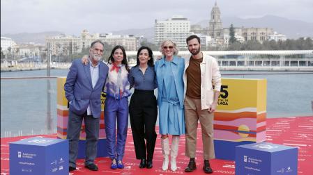Actores de la película 'Cinco lobitos', en el 25 Festival de Cine de Málaga