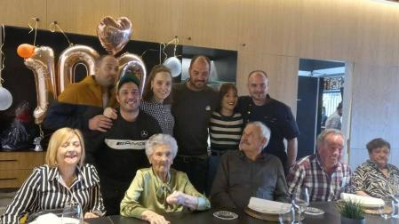 Celebración de los cien años de María Ruiz Torral