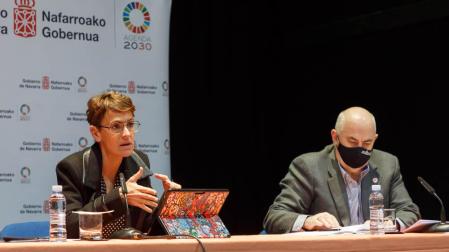 La presidenta de Navarra, María Chivite, y el vicepresidente segundo y consejero de Ordenación del Territorio, Vivienda, Paisaje y Proyectos Estratégicos, José Mª Aierdi