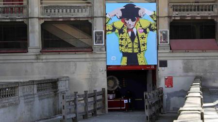 Nuevo cartel en la plaza de toros de Pamplona