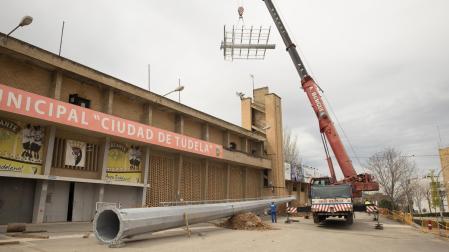 Obras en el Ciudad de Tudela para la instalación de la torre de luz