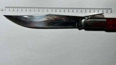 Navaja de 18 centímetros de hoja con la que paseaba el hombre por la calle Estafeta de Pamplona