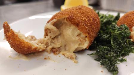 Croqueta de gambas belga