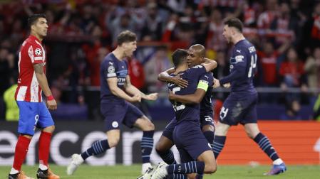 Jugadores del Manchester City celebran su pase a semifinales