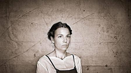 La actriz Diana Palazón, caracterizada como Sheryl en 'Ladies Football Club'