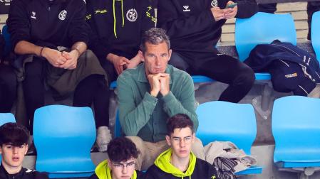 Iñaki Urdangarin acudió a la Catedral para ver a su hijo Pablo, jugador del FC Barcelona, contra Helvetia Anaitasuna