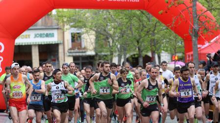 Campeonato navarro de 10 kilómetros en ruta organizado por el C.A. Iranzu en Estella