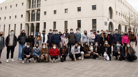 Estudiantes participantes en la XIII Olimpiada Económica, en la UPNA