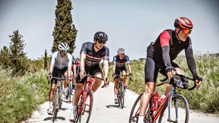 Miguel Induráin, junto con su hijo Miguel en la Mallorca 312.